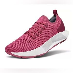 NWT & box Allbirds Women's Tree Flyer 1 Running Shoes size 9 in lux pink.